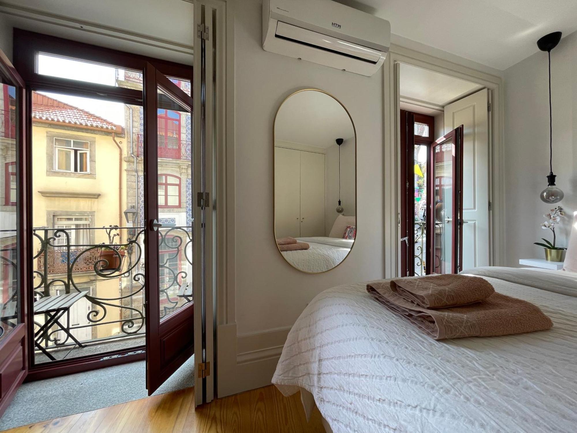 Historic Porto Balcony Hideaway - Taipas House 60 Apartman Kültér fotó